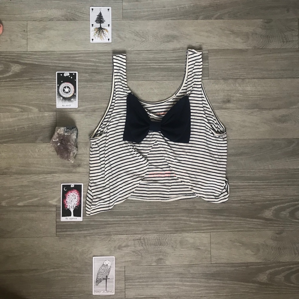 Charlotte Russe | Crop Top w/ Open Back Bow | XL